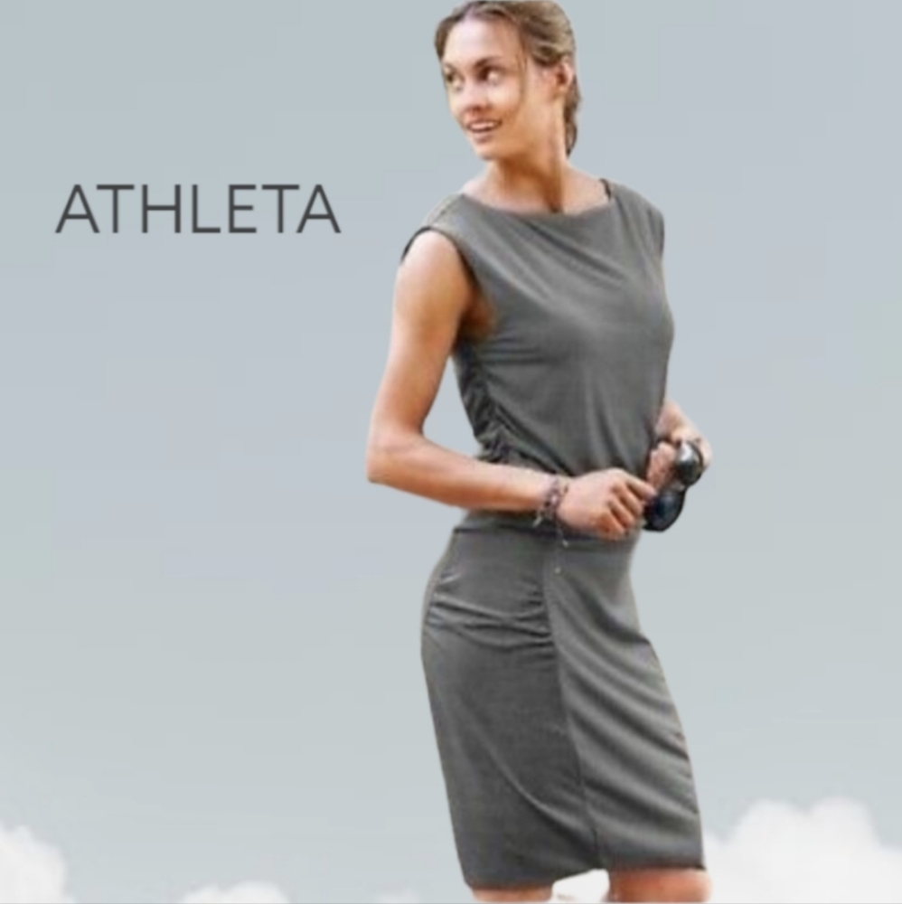 Athleta Micro Stripe Westwood Dress in Black & White Size Medium Athleisure